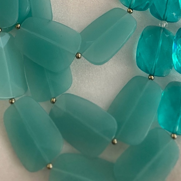 Statement Necklace- Teal - Picture 4 of 4